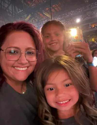 Maribell Ramirez with her two daughters